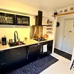 Appartement Hearty 1800 Wooden House Near Old Town *