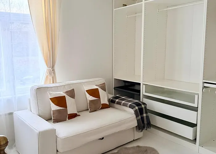 Hearty 1800 Wooden House Near Old Town